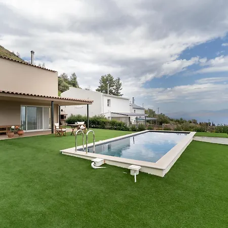 Vakantiehuis Panorama With Pool