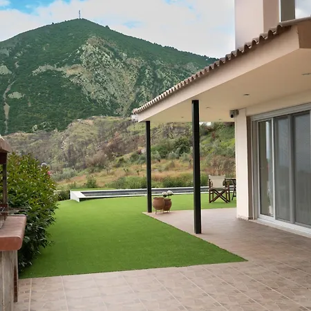 Panorama With Pool Holiday home