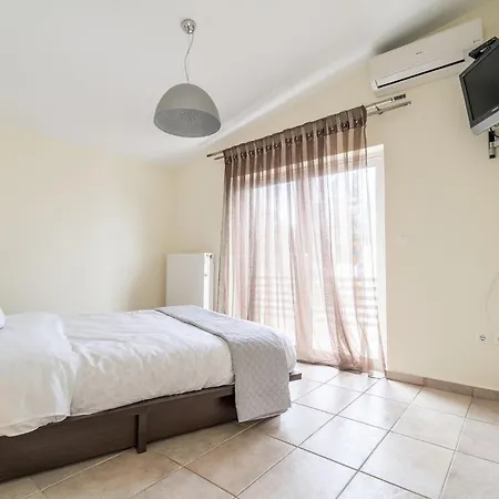 Panorama With Pool 別荘 *