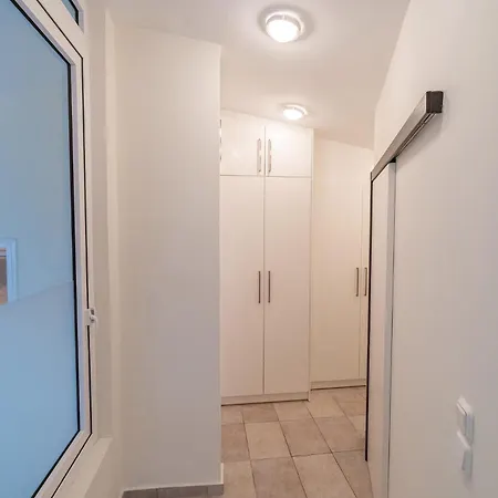 Panorama With Pool *