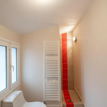 Panorama With Pool *