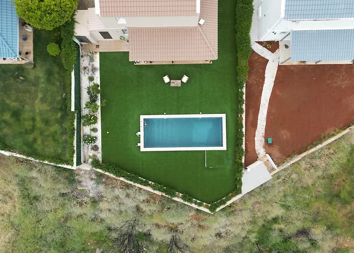 Panorama With Pool Casa de Férias Xylokastro