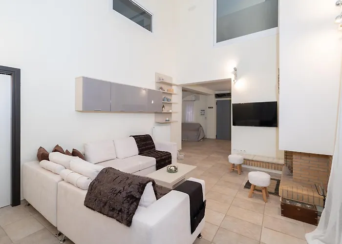 Panorama With Pool Casa de Férias Xylokastro