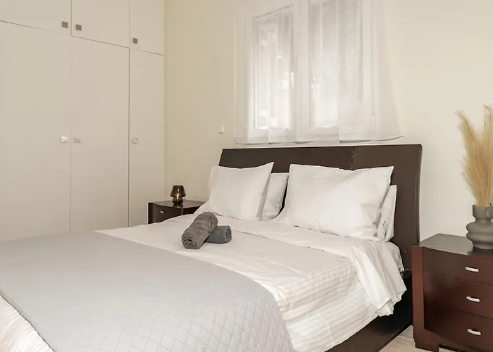 Panorama With Pool *