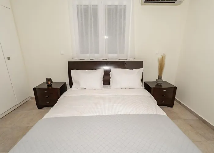 Panorama With Pool Casa de Férias Xylokastro